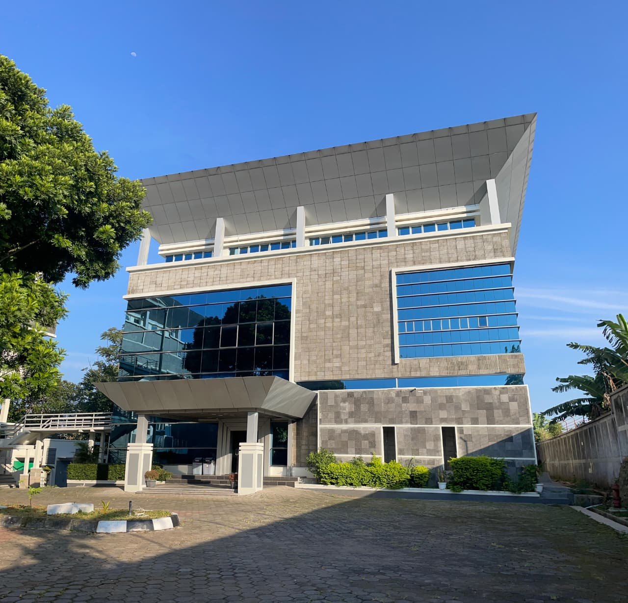 gedung a