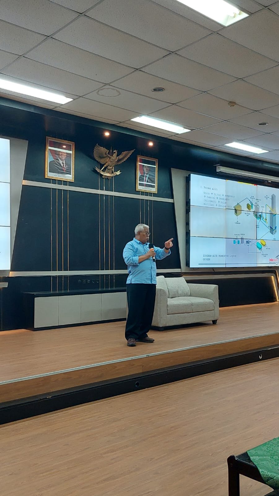 Ketua STTMI Menjadi Pemateri Studium Generale HMTA × IBES dengan Tema Strategi Optimasi Peledakan dalam Meningkatkan Efektivitas Kegiatan Penambangan whatsapp image 2026 08 26 at 9.51.34 am